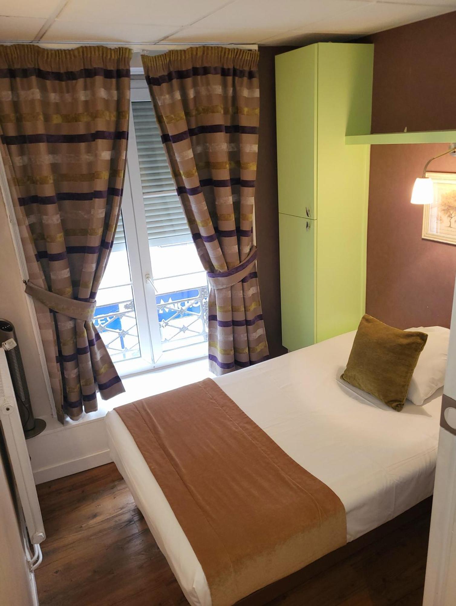 Hotel Du Dauphin Ліон Екстер'єр фото