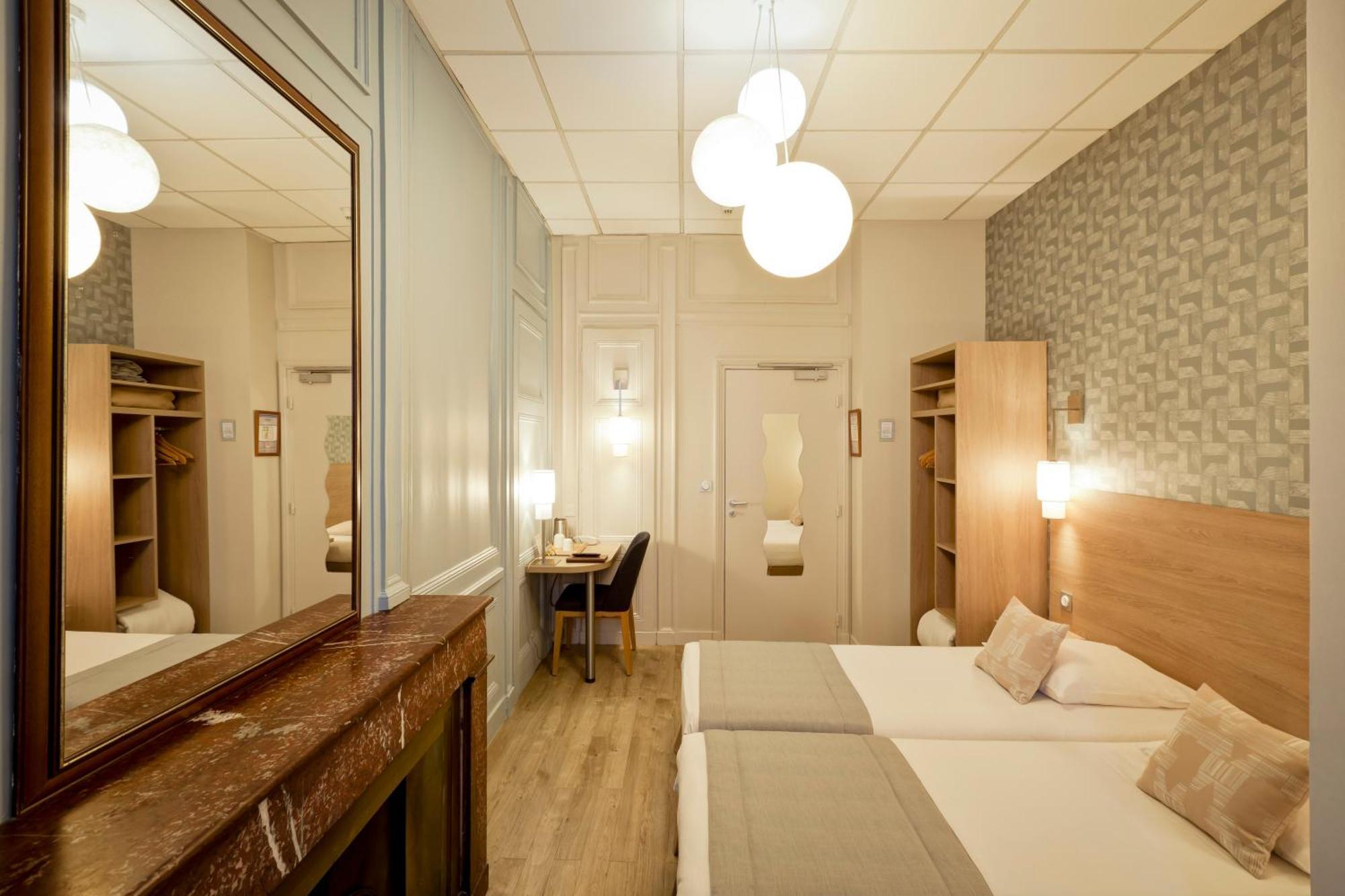 Hotel Du Dauphin Ліон Екстер'єр фото
